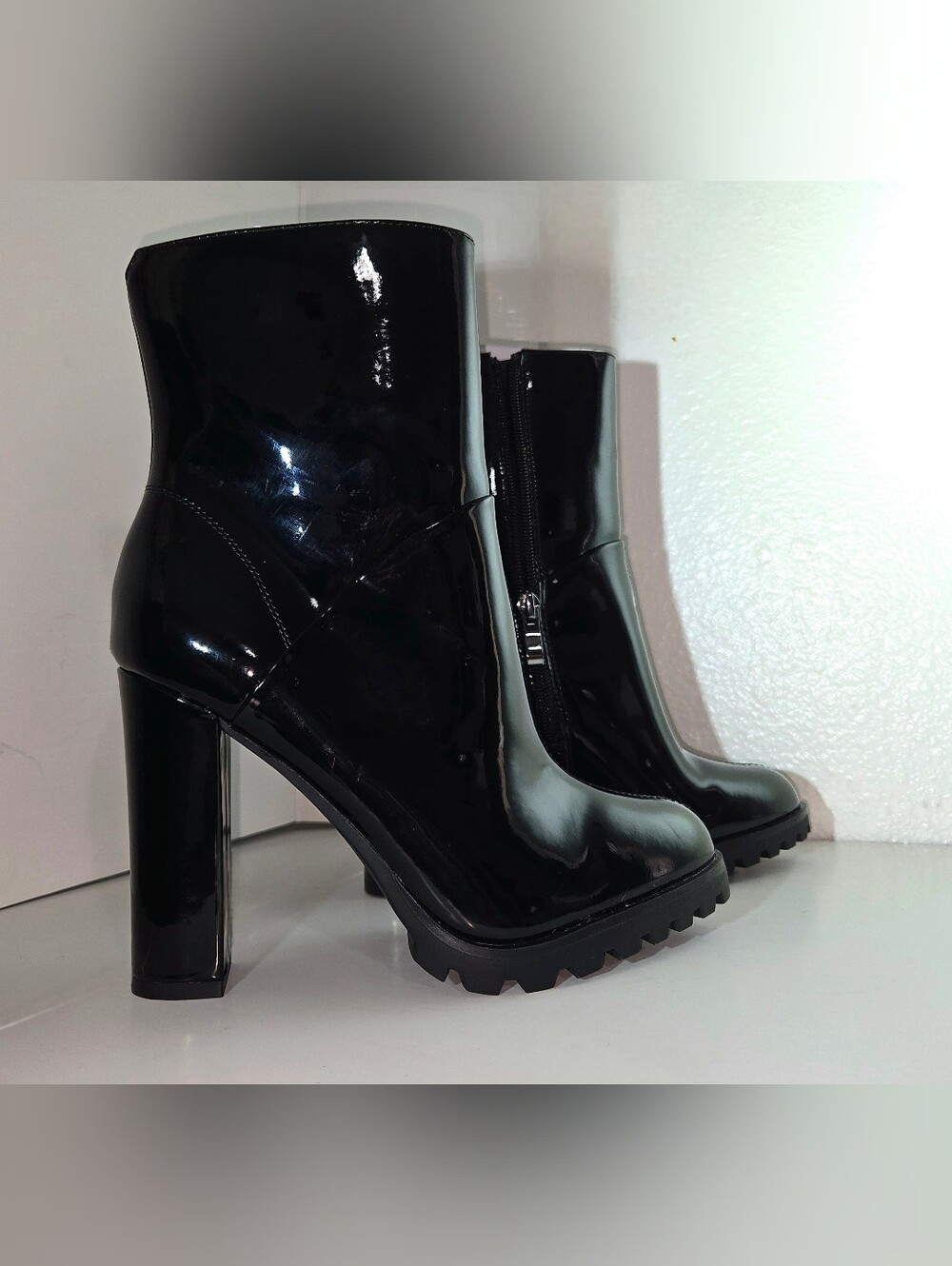 Matt & Nat Women’s Black Patent High Heel Ankle Boots Size 7